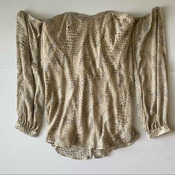 Haute Hippie Off the Shoulder top - Picture 3 of 8